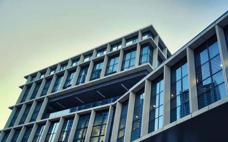 模糊的界限感，缺位的角色感