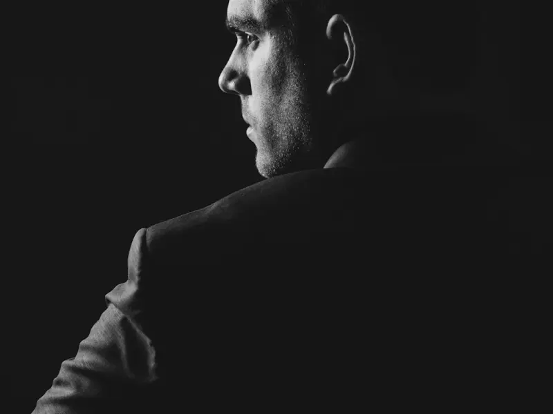 挽回男朋友全攻略，如何挽回绝情分手的射手座男友的心，三招就够了