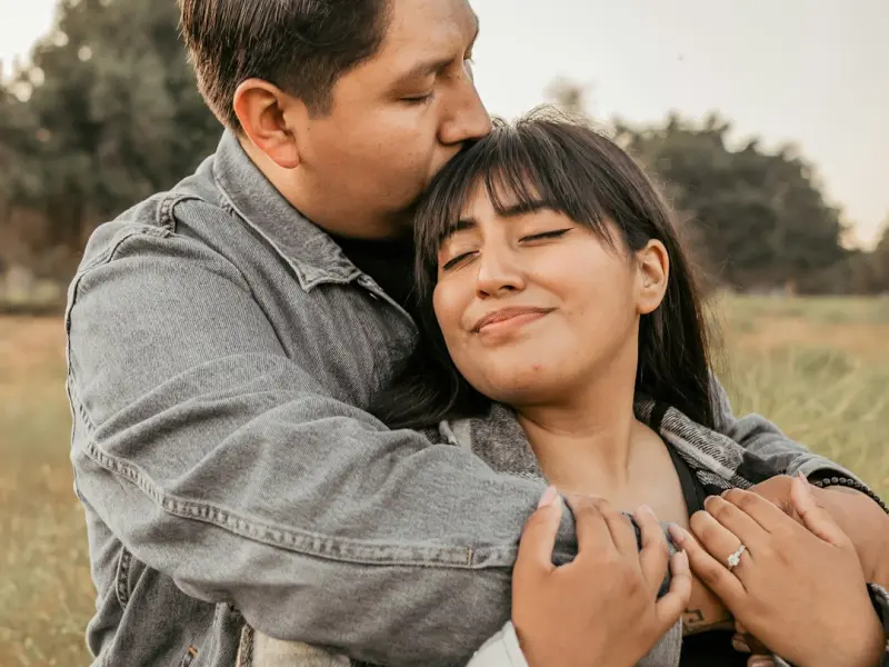 ✅一媳妇独自在家偷偷忍不住去找老公，亲眼看到不堪一幕！