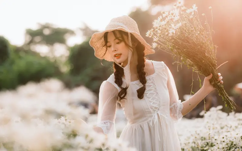 好女人, 有丈夫有情人; 坏女人…