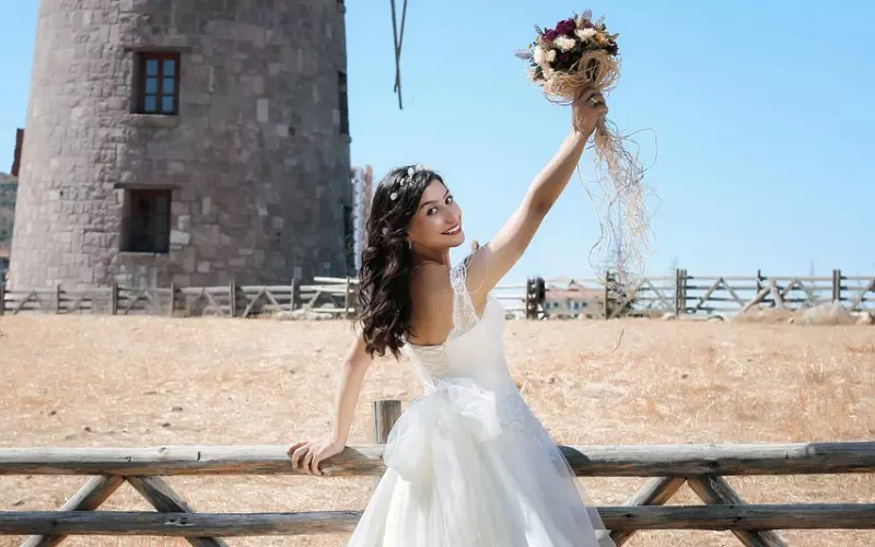 男子租房藏了一个女人9年，打三份工养两个“家”，妻子知道后……