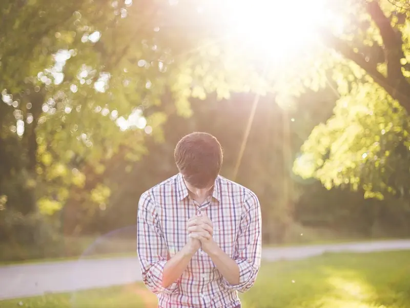 一个能托付终生的男人，从不需要靠跪舔来追求女生