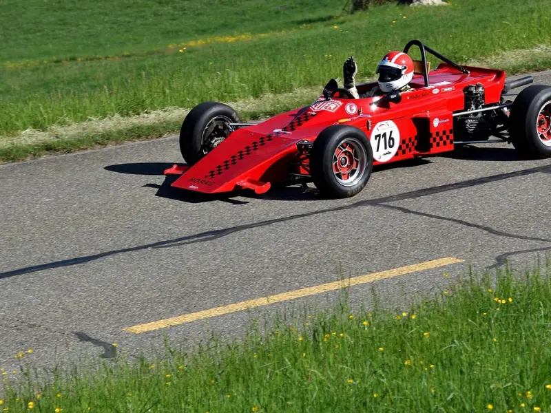 深爱你的男人，通常有这4个表现！