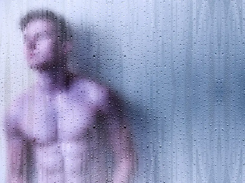 深爱你的男人，会有这六个特征