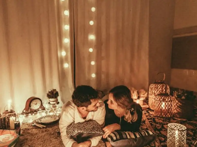 爱你的男人，会在你睡觉时，对你做这些“坏动作”