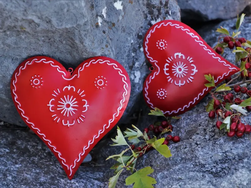 睡觉前，还主动为你做这些事的男人，是真的疼你！