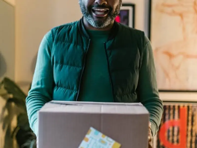 男人爱你到发疯才会为你做这四件事，中两条就是离不开你了！