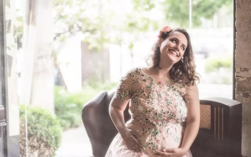 男人的“糖衣炮弹”，17岁的少女网恋奔现，居然怀孕，会幸福吗？