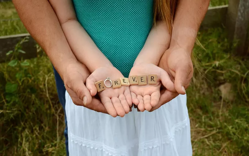 已婚男人承诺三年后和我领证，可靠吗？