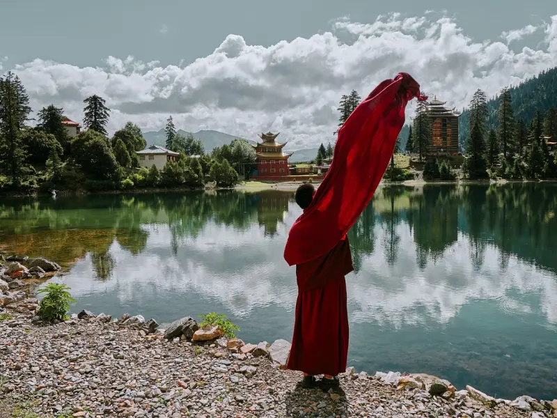 患痴呆症的高僧，竟被记者当场羞辱？