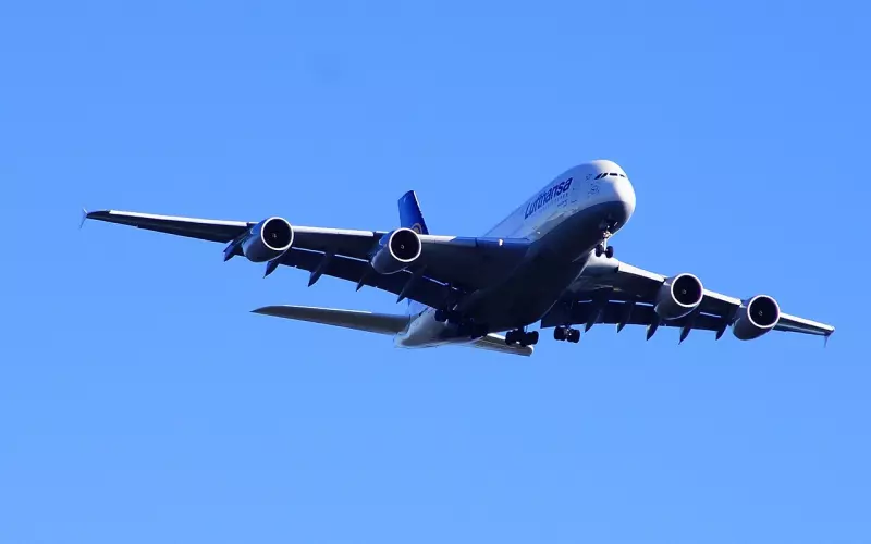 一架搭载132人的客机坠毁：除了生死，都是小事Wish you all safe