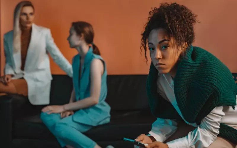 一个人对待感情的态度(感情中最该警惕的三种人)