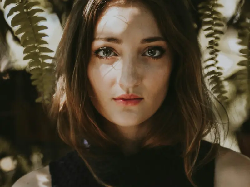 快速认识美女的方法-创造情景法