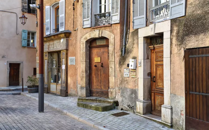 花镇情感真实案例：异地恋分手怎么挽回？