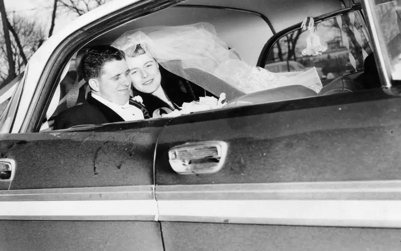 ? 女人被骗走20年，却不肯离开恶毒丈夫，原因竟然是...