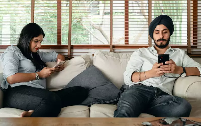 女子网恋与丈夫离婚(老婆因网恋要求我离婚怎么办)