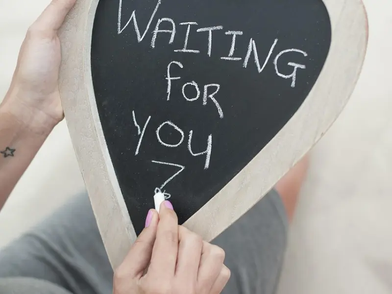 “偷偷爱着你”的女人，在这3件事情上不会“拒绝”你