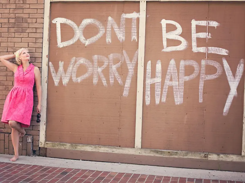 女人对你动了真情，才会变得主动，别看不出来