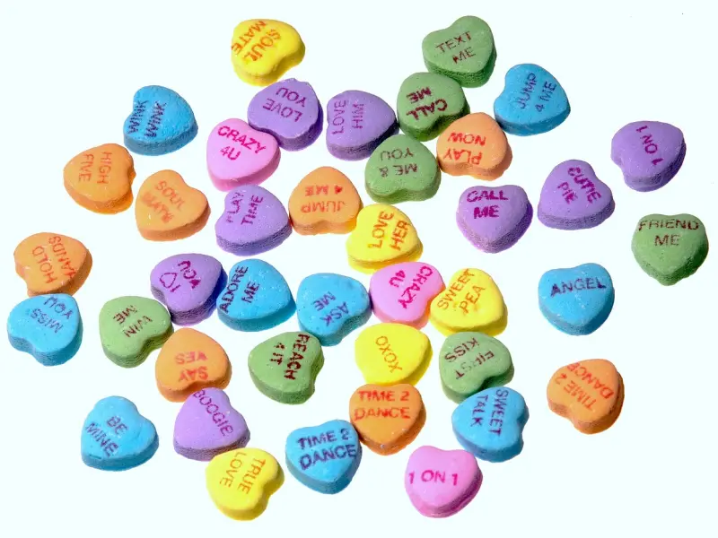 高情商的女人不会把这4个东西给你，她心里压根没有你！