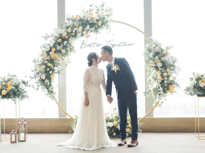 女人的骚操作：把你从“备胎”升级为“充电宝”。