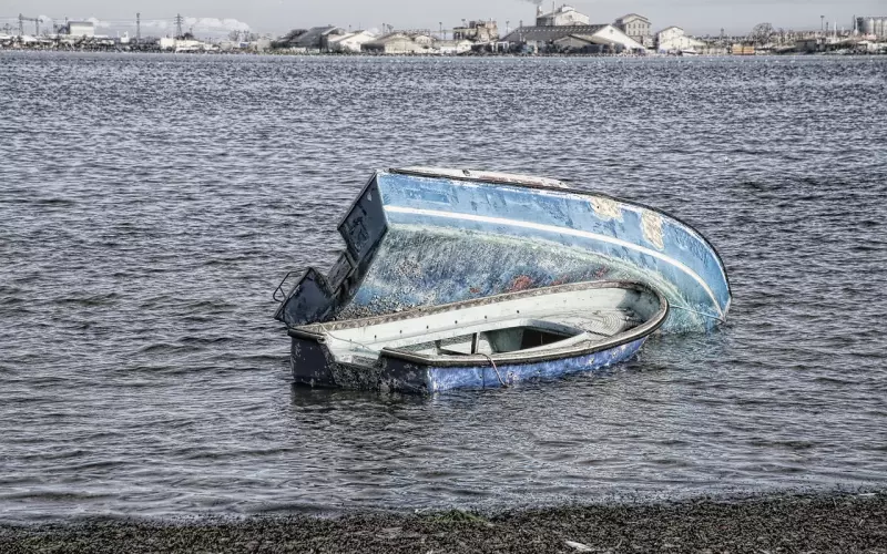 怕失败，所以主动放弃