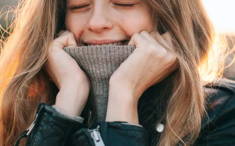 31岁女子网恋生子后，男友却和别人领了证，女子怒斥：给我一百万