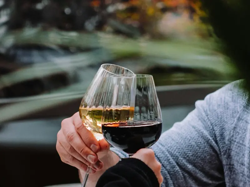 我们终究还是陌生了，不联系，不再见！