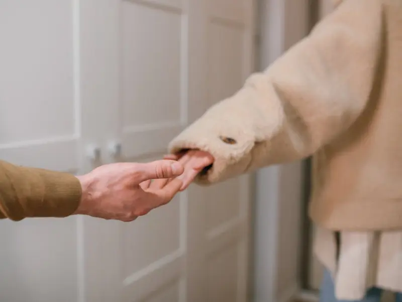 分手后，你的前任有这些表现，说明对方放不下你，不要错失机会，赶紧挽回