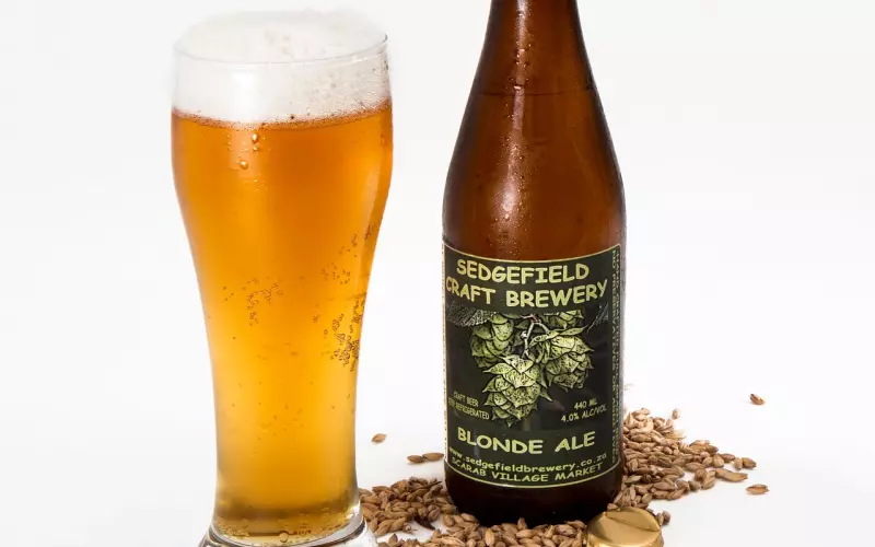 喝下两瓶啤酒后，女子找男友挽回爱情结果