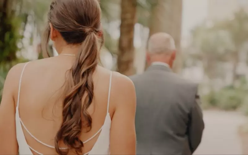 结婚多年，老公出轨了，我该怎么做才能挽回他？