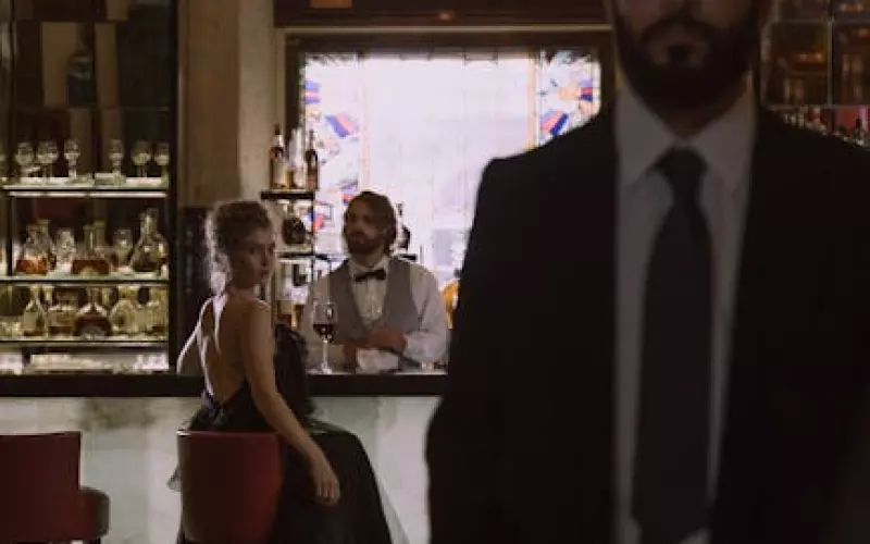 婚外情几年男人会很爱小三(婚外情男人对小三的新鲜感有多久)