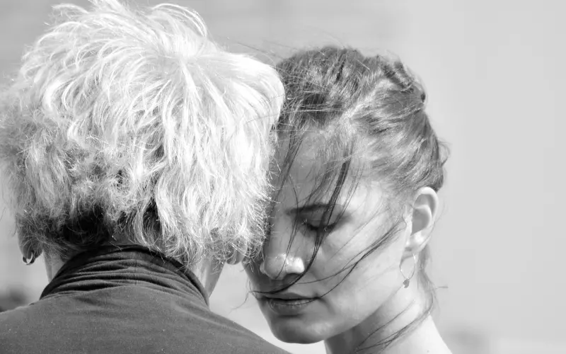 异性“亲密”后，男人的这些做法，等于逼女人疏远你！