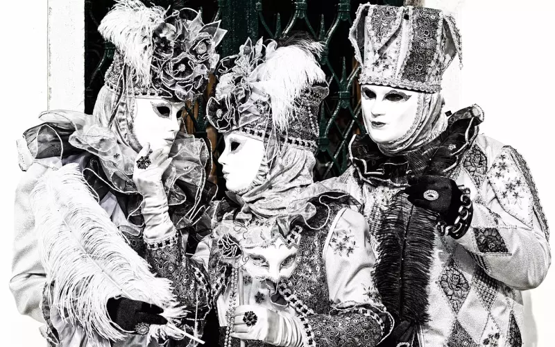 18岁男孩网恋，付出了自己的生命｜男女谈恋爱你会选择网恋吗