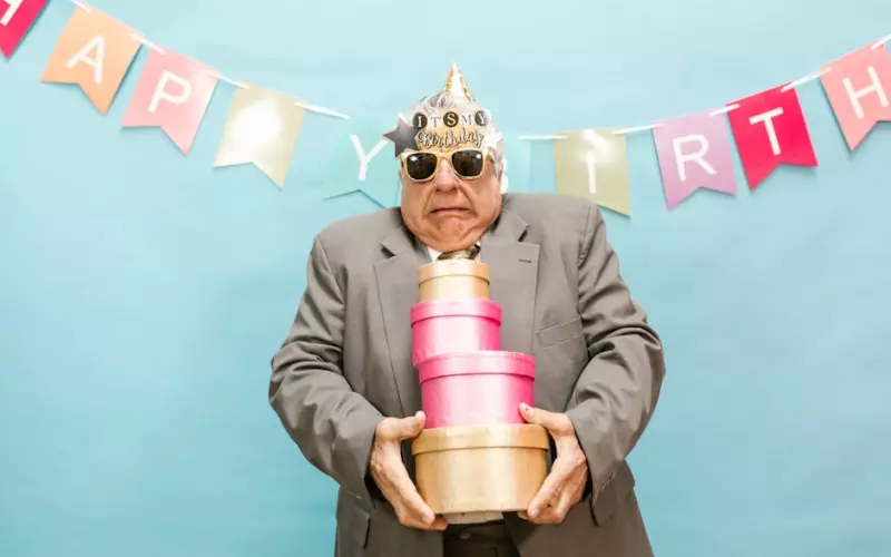 8旬老人网恋3年被骗12万(70岁老人网恋被骗14万)