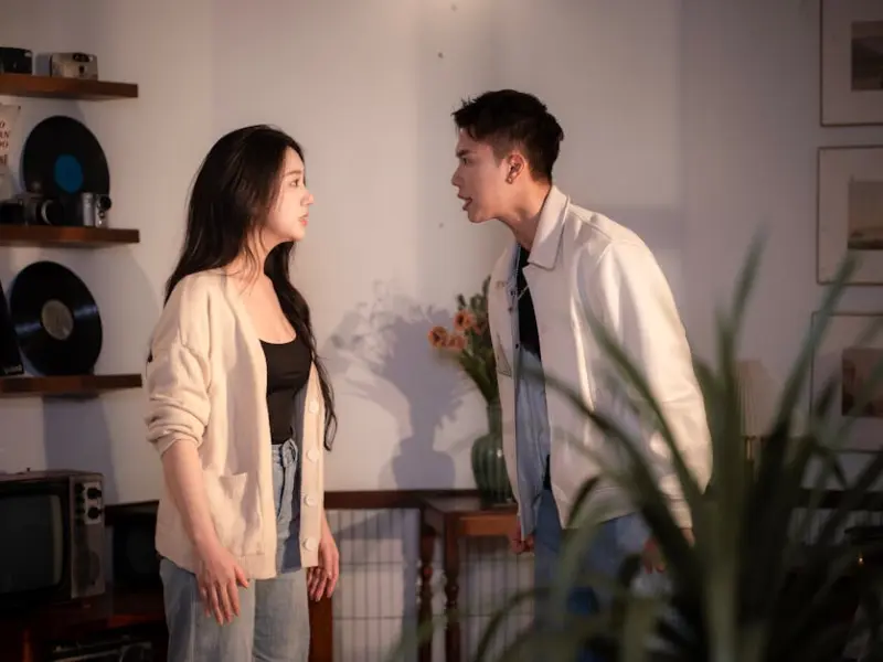 《安家》朱闪闪和季明亮分手|香菜也能打败爱情吗？