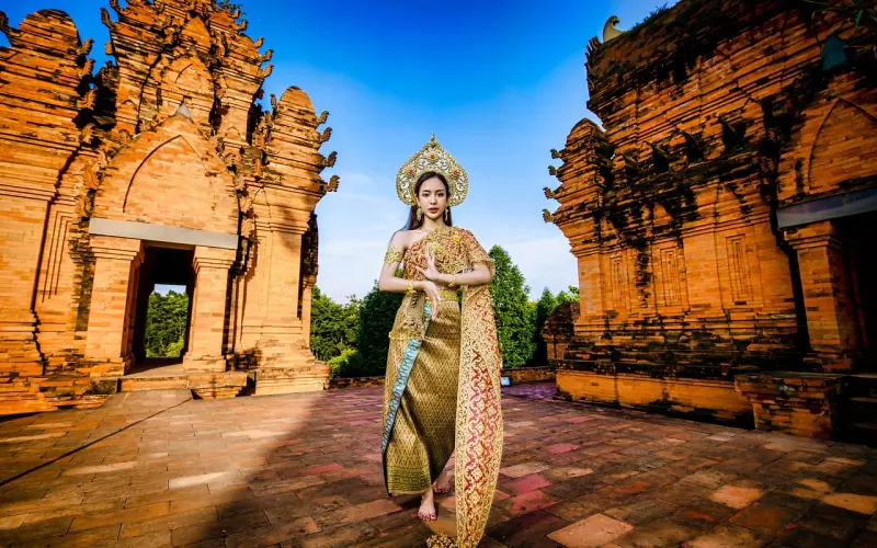 泰国寺庙竟然分属相？！猪年的你知道该去拜哪座不？！