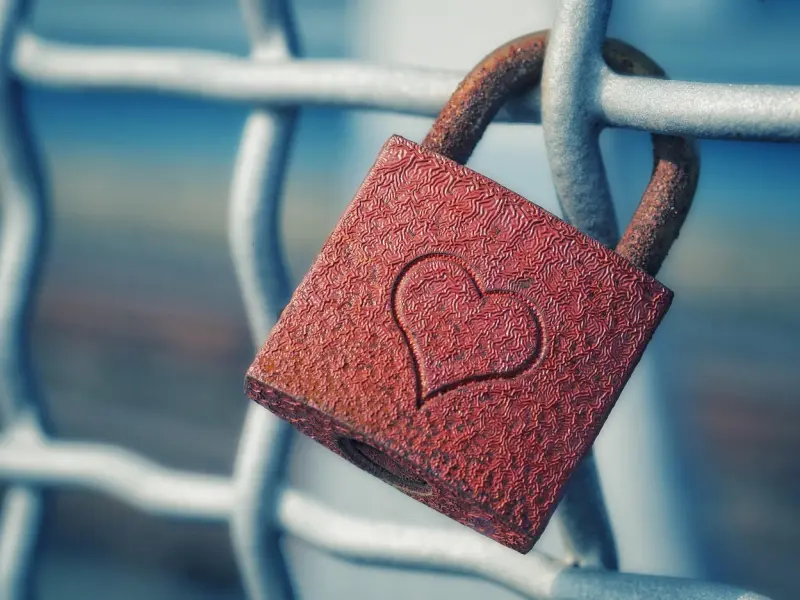 总是吵架，是因为不够爱对方了吗？