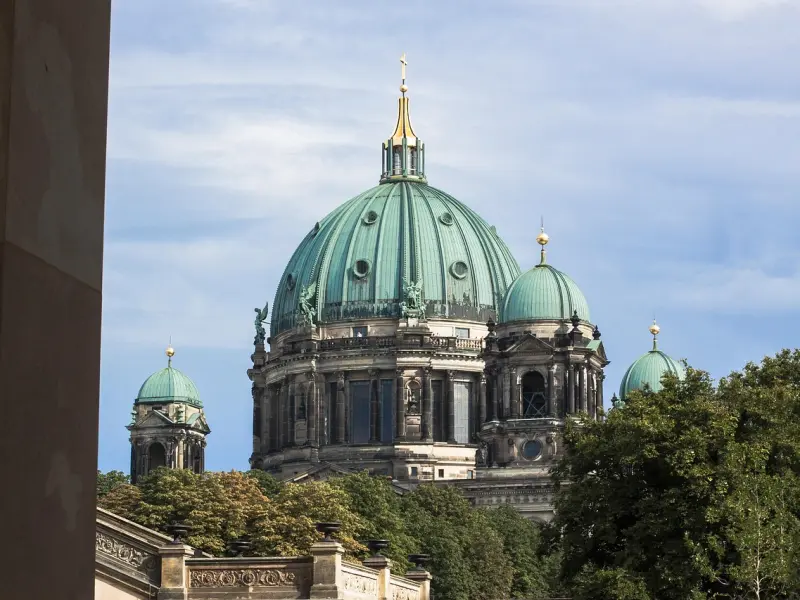 “只有爱到深处，男人就逃不了这三个表现，他真的有吗？”