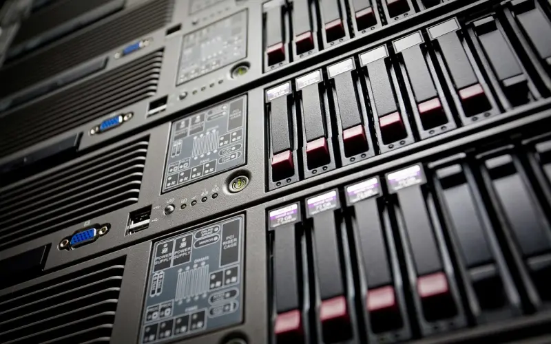 婚恋网站第一品牌百合网答谢用户送大礼