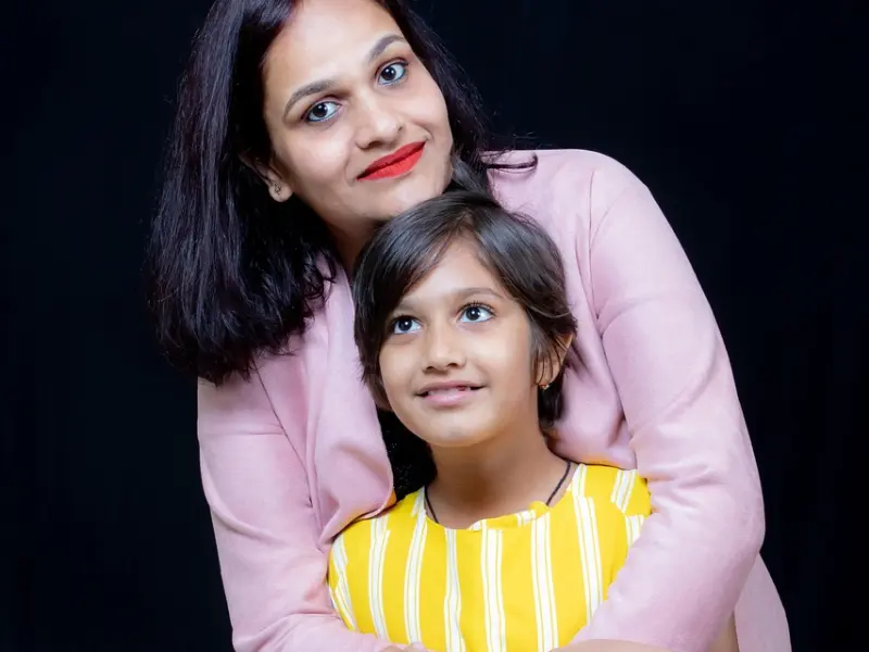 因为工作原因，我经常回来的比较晚，男朋友就受不了要和我分手，我该怎么办