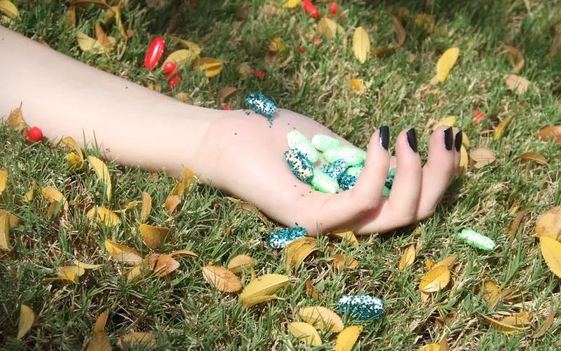 北大女生自杀背后：如何避免被扭曲的“爱”伤害？