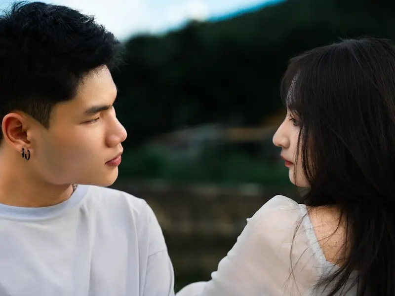 异性之间，女人爱上你了，这4个信号你要懂！