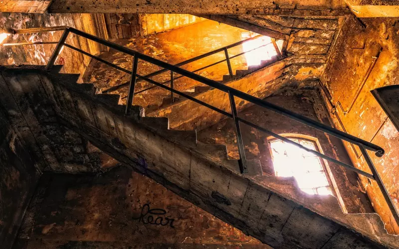 异性间，再好的感情，私下里不要接触这3个地方，否则容易出事！