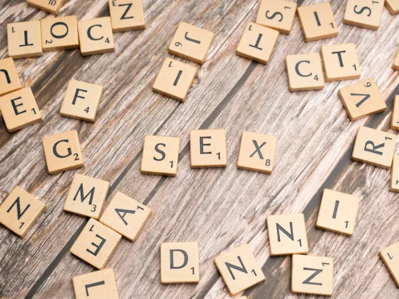 异性之间，这四种行为越“频繁”，越是容易“出事”