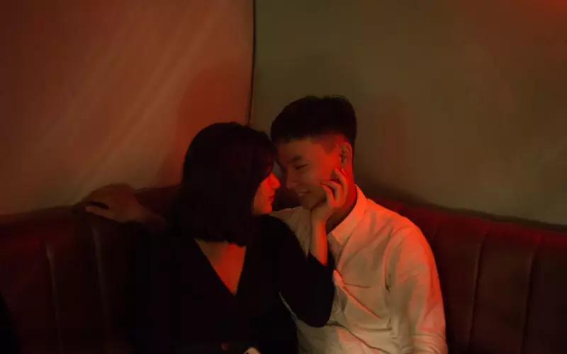 已婚女朋友出轨了还能找到真爱吗(慢慢喜欢上出轨对象怎么办)