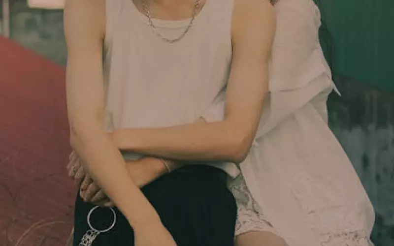 昔日恋人分手后还能不能做朋友?