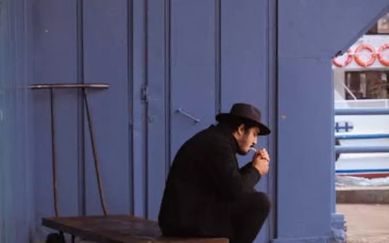 昔日恋人分手后还能不能做朋友?