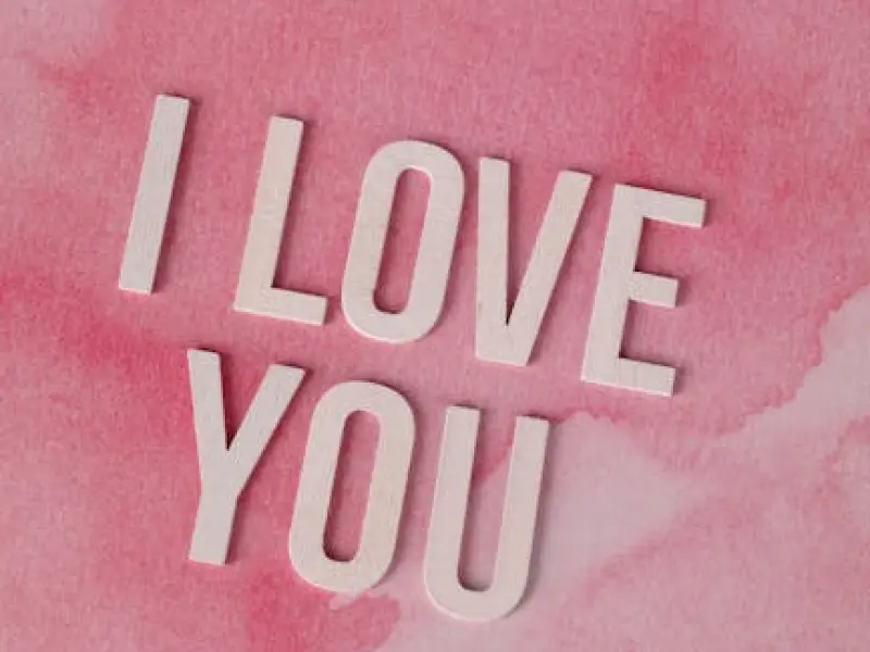 让女人瞬间动情的3句情话，你会说吗？