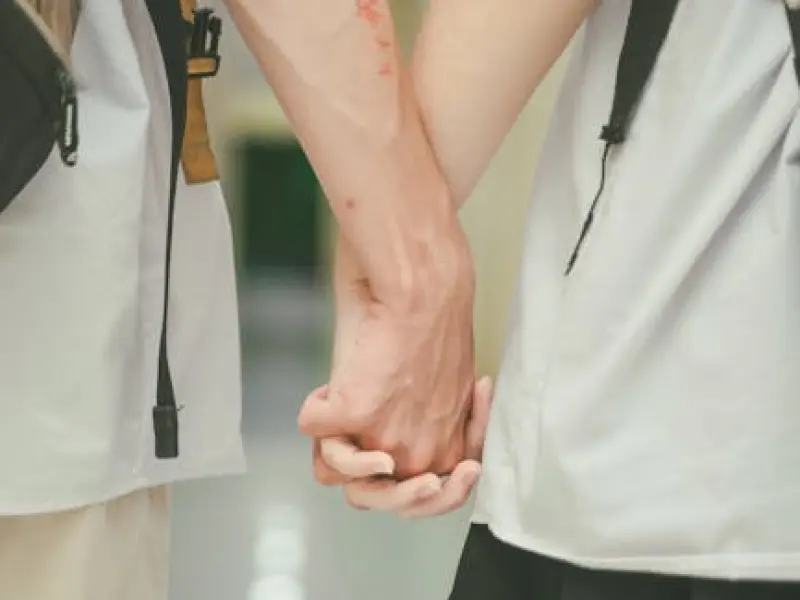 你的女友，能养你10年吗?