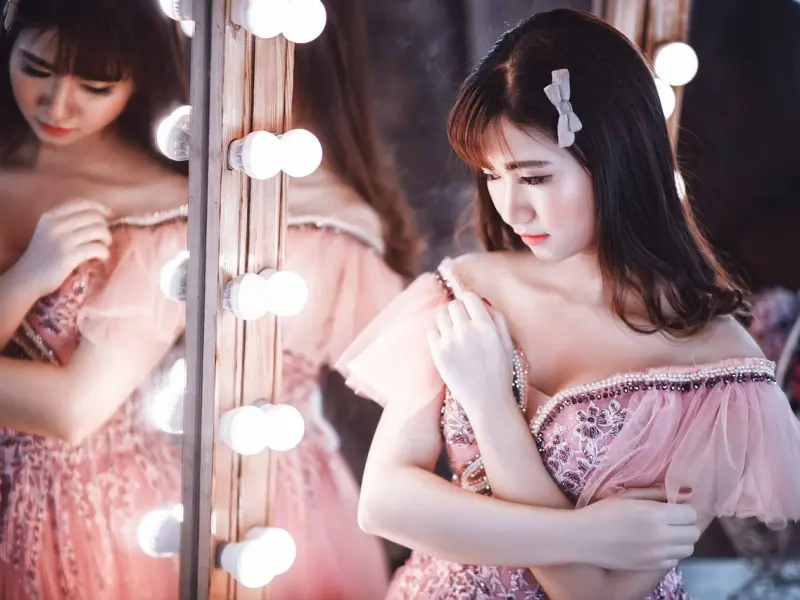 张柏芝的婆婆，天生性感，初婚生巨星，51岁再嫁良人